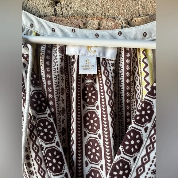 Gray and White Sleeveless Halter Maxi Dress - Picture 4 of 8